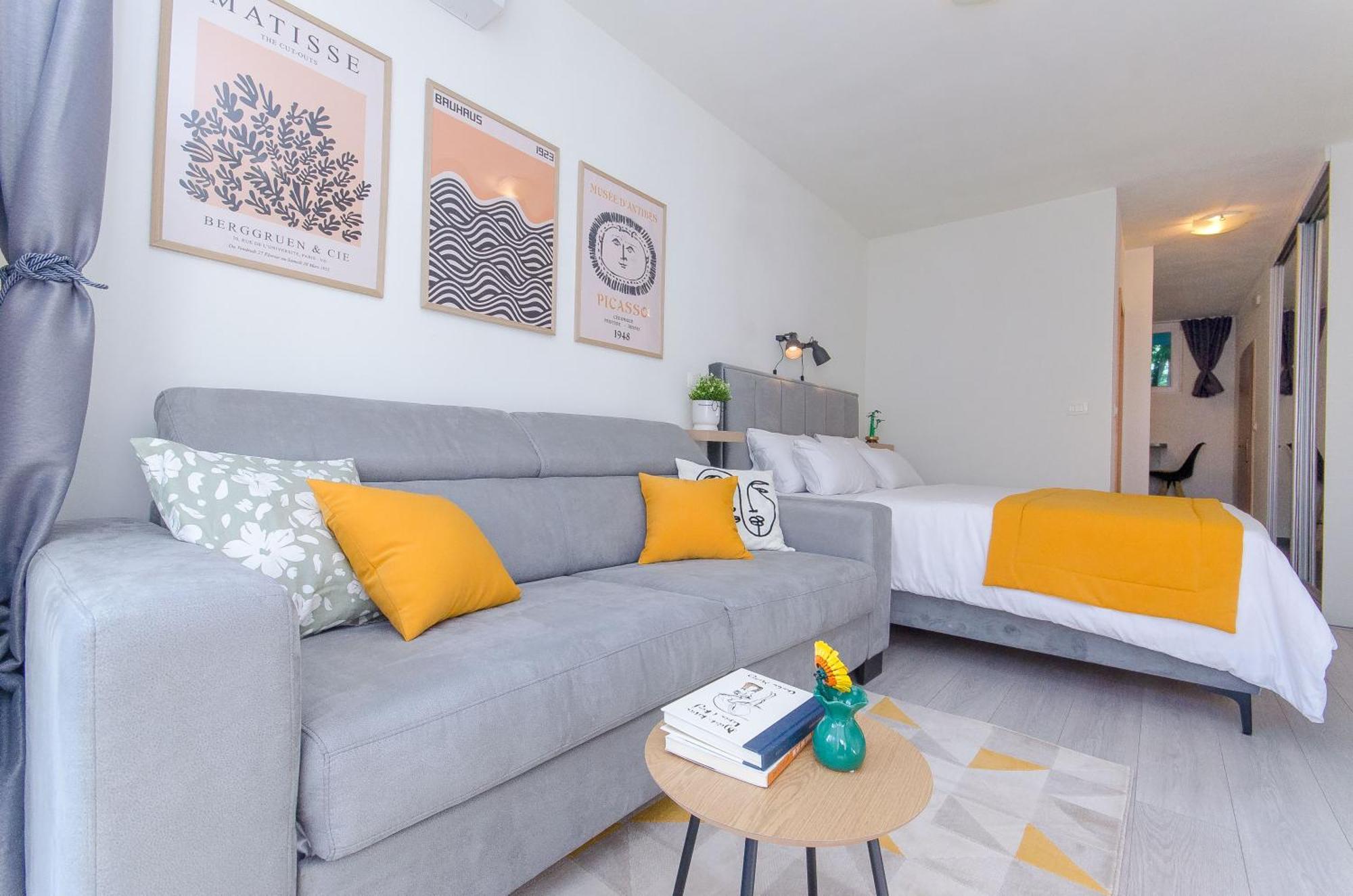 Side By Side Apartments Split Ngoại thất bức ảnh