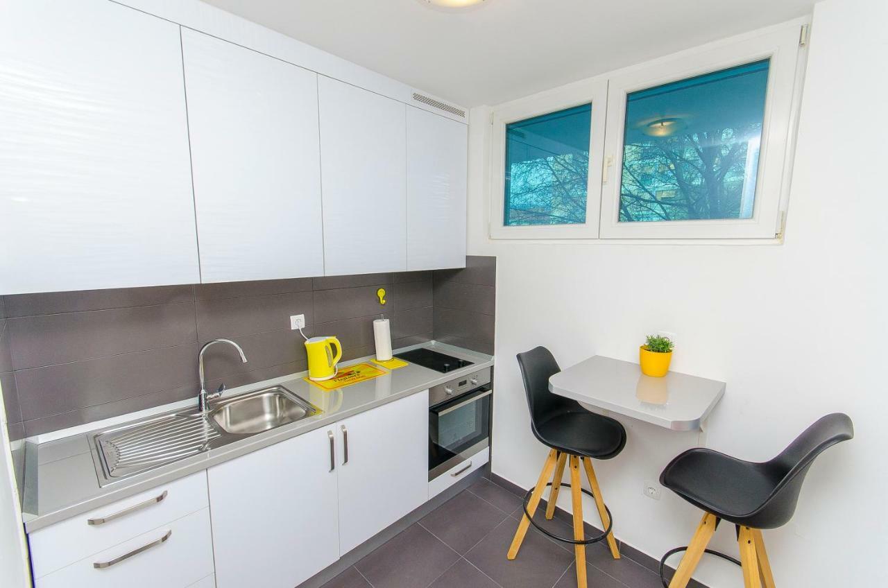 Side By Side Apartments Split Ngoại thất bức ảnh